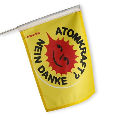 Anti-Atom-Fahne (klein, mit Befestigung fürs Auto, auch Fahrrad geeignet)