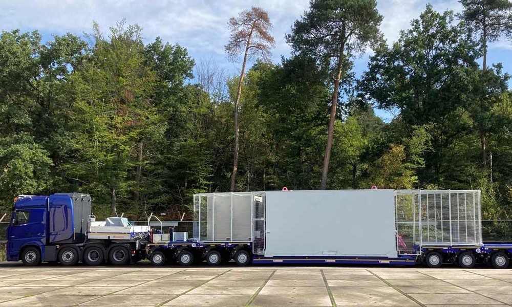 Foto: Tieflader für den Transport von Castor-Behältern von Jülich nach Ahaus