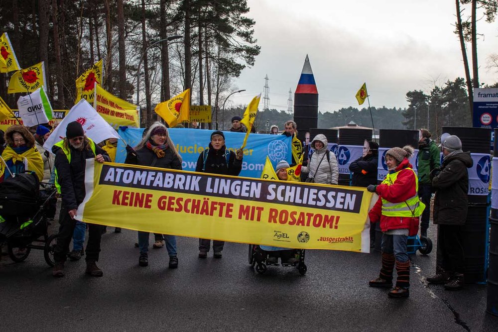 Foto: Demonstration am 20. Januar vor der Brennelementefabrik