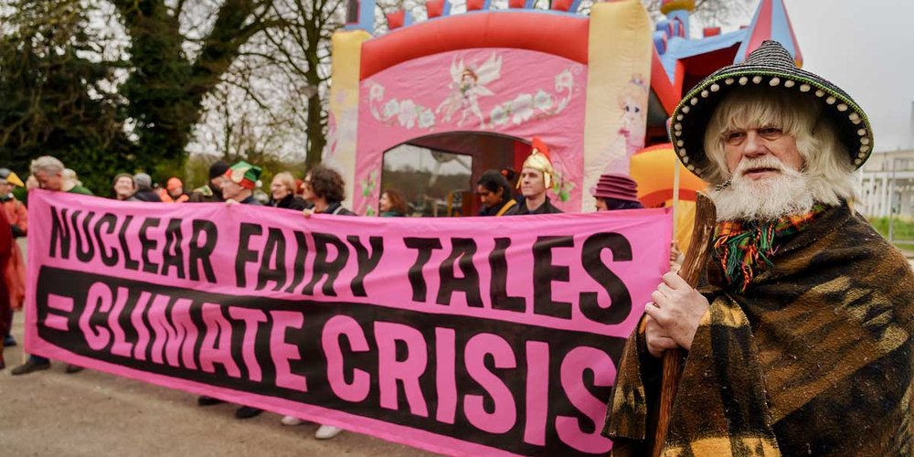 Foto: Protest gegen den nuklearen Märchengipfel am 21. März in Brüssel