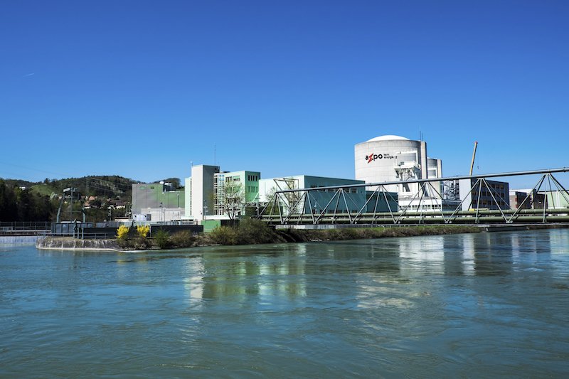 Ein Foto zeigt das AKW Beznau in der Schweiz