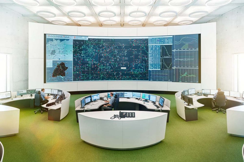 Foto: Netzleitwarte von Transnet Baden Württemberg