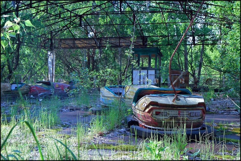 Foto: seit 1986 verlassener Autoscooter in Pripjat, nahe Tschernobyl