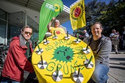 AntiAtom-Torte zum Parteitag der Grünen 2019