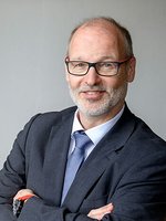 Ein Portraitfoto von Wolfgang Hoffmann