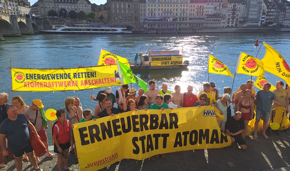 Anti-Atom-Demo im Rhein am 31. August 2022 in Basel
