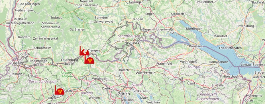 Kartenausschnitt der Schweiz mit Icons, die die Standorte der Schweizer AKWs markieren.