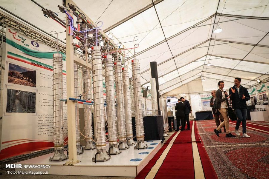 Gas-Zentrifugen zur Urananreicherung auf einer Ausstellung in Teheran im Jahr 2019