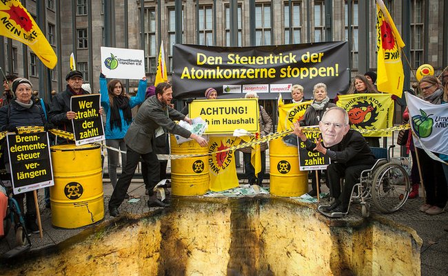 Proteste vor dem Finanzministerium
