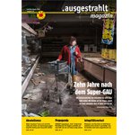 Titelbild .ausgestrahlt Magzin Nr. 50 - Frau steht in Fukushima in einem zerstörten Laden